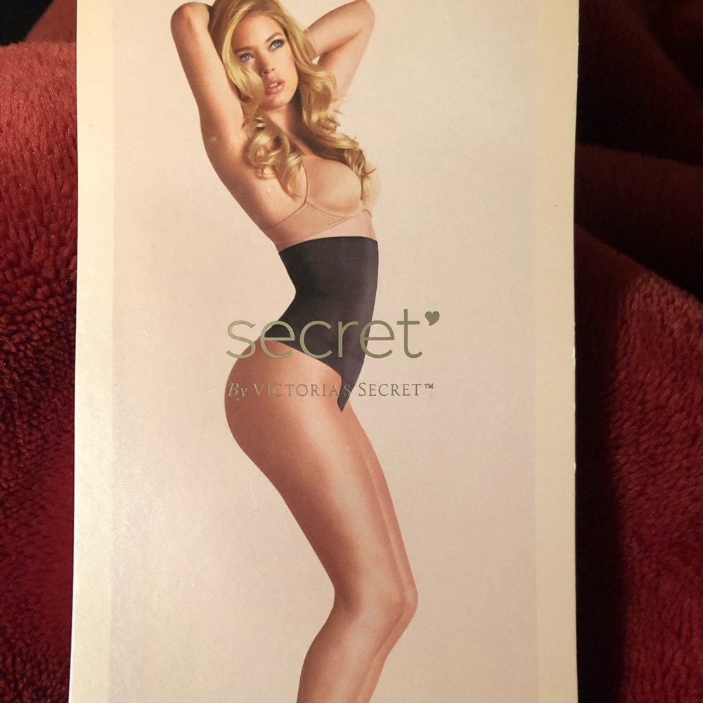 The Embracer Waist clincher thong Victoria secret